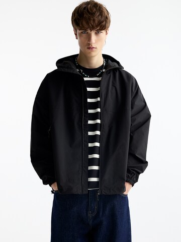 Pull&Bear Between-season jacket in Black: front