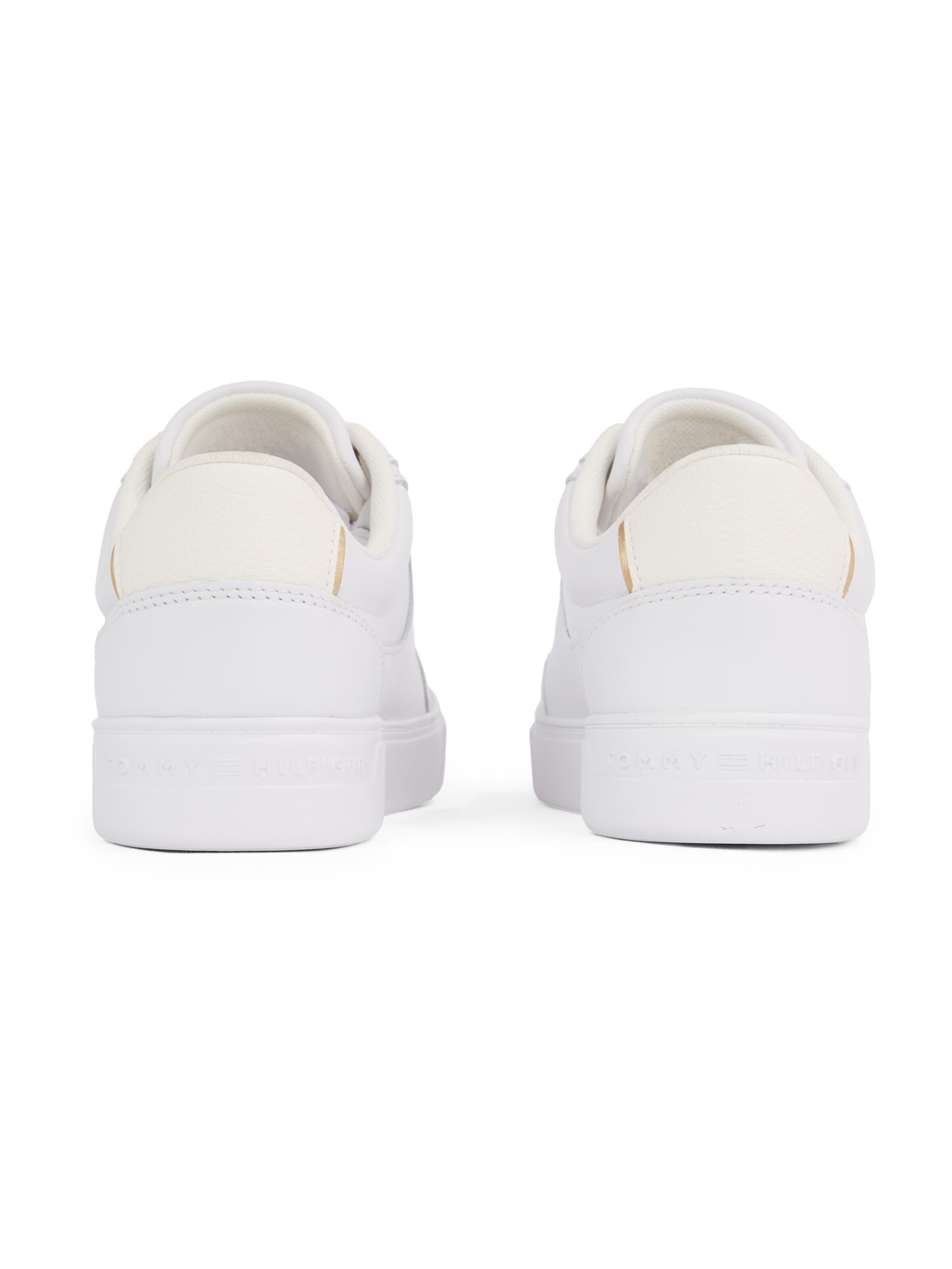 TOMMY HILFIGER Madalad ketsid 'Essential Chic Court', värv valge