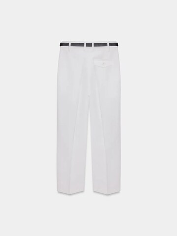 Tapered Pantaloni con pieghe di Dilvin in bianco