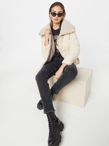 ESPRIT Jacke in Beige