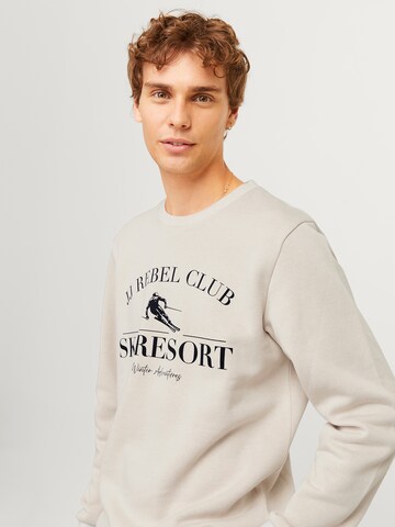 JJ Rebel - Sudadera 'JREBANDREW' en beige