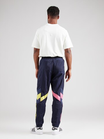 ADIDAS ORIGINALS - Tapered Pantalón 'JUVE' en azul