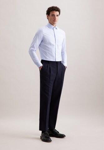 Coupe slim Chemise business 'Schwarze Rose' SEIDENSTICKER en bleu
