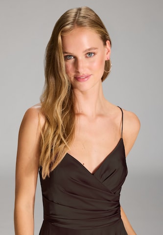 HEY KYLA Kleid in Braun