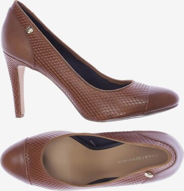 TOMMY HILFIGER High Heels & Pumps in 40 in Brown: front