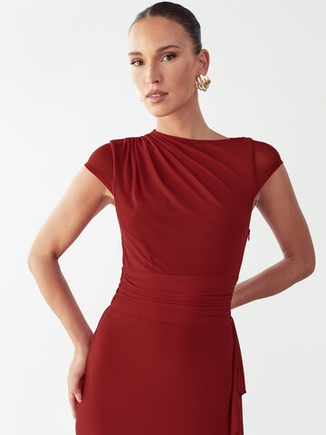 BWLDR Avondjurk 'HOWARD' in Rood