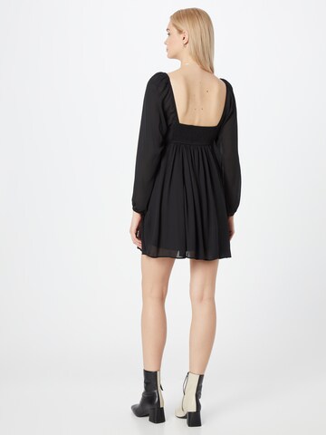 Abercrombie & Fitch Φόρεμα κοκτέιλ σε μαύρο