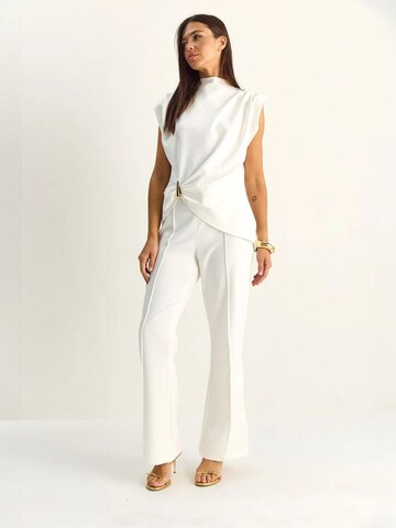 Pantalons de tailleur Bianco Lucci en blanc