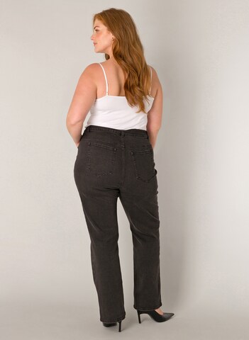 BASE LEVEL CURVY Top in Weiß