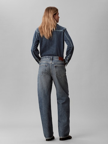 Calvin Klein Jeans Loosefit Jeans '90s' in Blauw