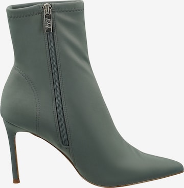 STEVE MADDEN Ankle Boots in Grey