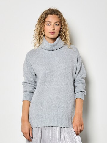 Pull-over ' ' Apricot en gris : devant