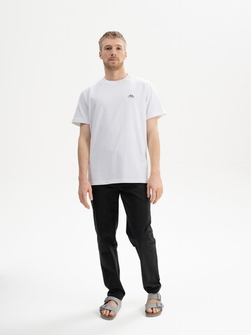 MELA Majica 'EPRAVIN' | bela barva