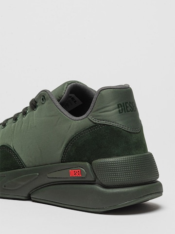 Baskets basses 'S-SERENDIPITY LIGHT' DIESEL en vert