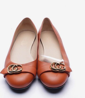 Gucci Flats & Loafers in 40 in Orange