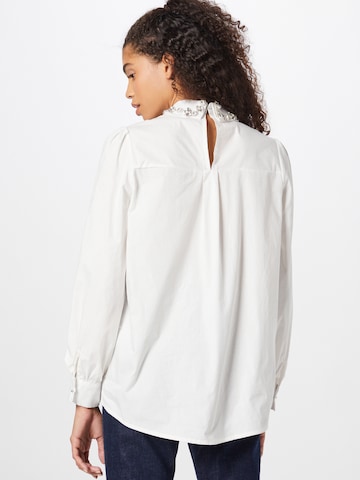 Coast Blouse in White