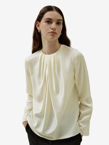 Lilysilk Trachtenshirt 'Seidentop mit gerüschtem Ausschnitt' in Gelb: Vorderseite