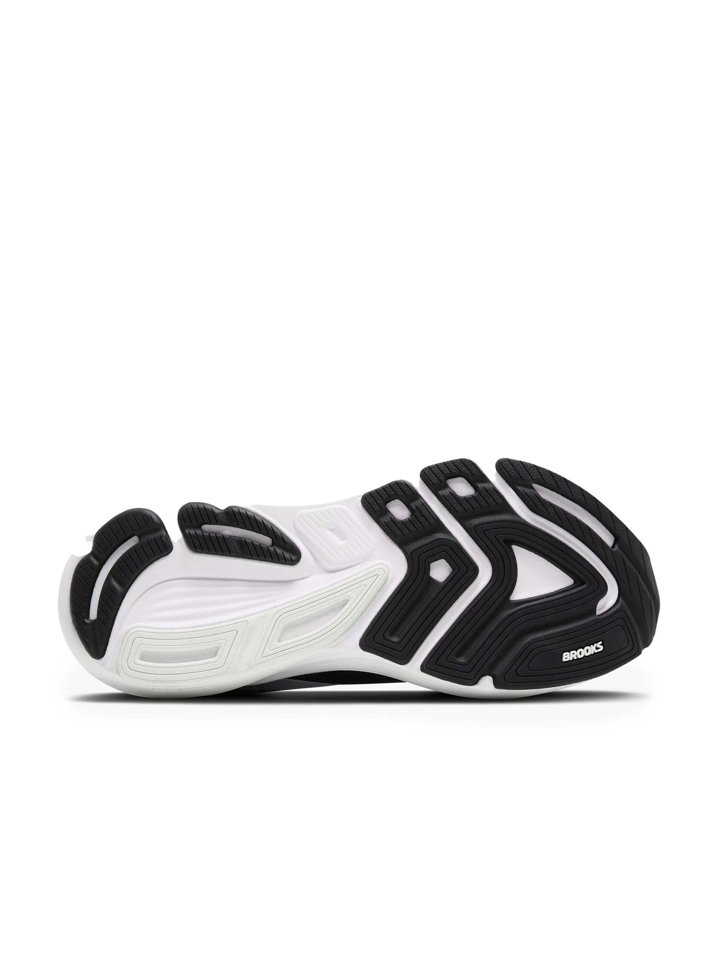 BROOKS Running Shoes 'Revel 8' in Black