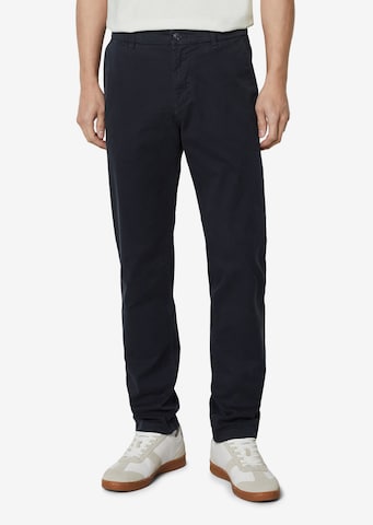 Marc O'Polo Tapered Chino 'Osby' in Blauw: voorkant