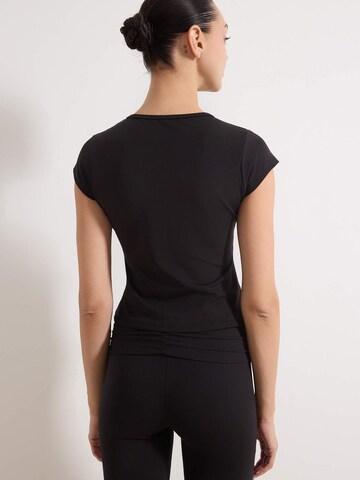 T-shirt Trendyol en noir