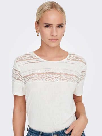 T-shirt 'Sadia' ONLY en blanc : devant