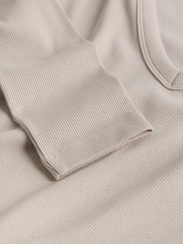 The SetMajica - bež boja