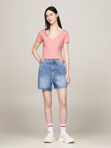 Tommy Jeans Shirt 'ESSENTIAL' in Roze