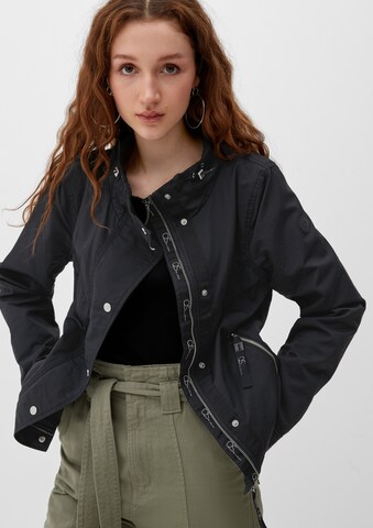 QS Between-Season Jacket in Black