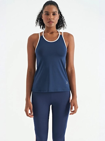 Tommy Life Top in Blue: front