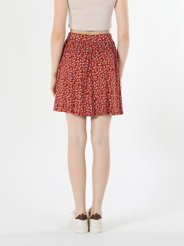 Colin's Rok in Rood