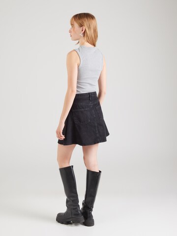 ONLY - Falda 'ONLEDEN' en negro