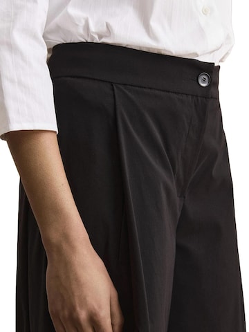 Il Lanificio Regular Trousers in Black
