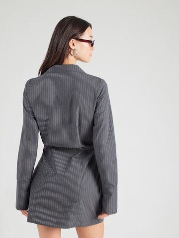 Robe-chemise WEEKDAY en gris