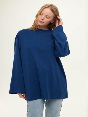 MANUKA Shirt in Blauw: voorkant