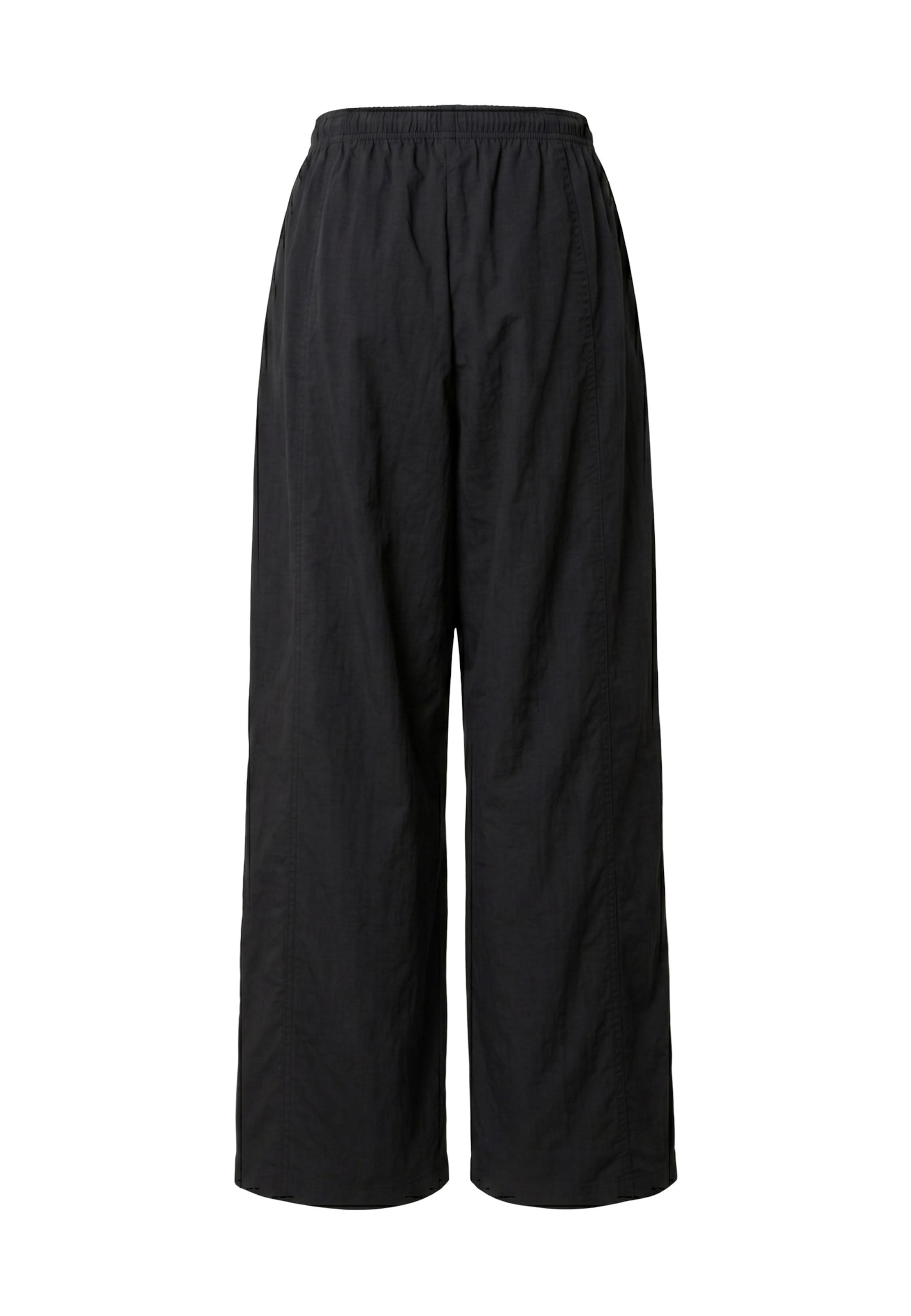 Wide leg Pantaloni di Urban Classics in nero