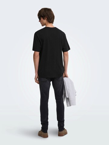Tricou 'ONSFREDDIE' de la Only & Sons pe negru