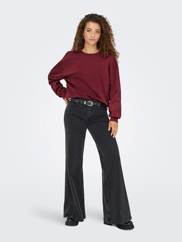 Sweat-shirt 'ONLBrooklyn' ONLY en rouge