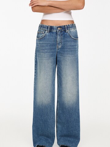 Pull&Bear Wide leg Jeans i blå: framsida