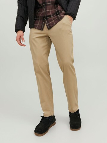 Regular Pantalon chino 'Kane' JACK & JONES en beige : devant