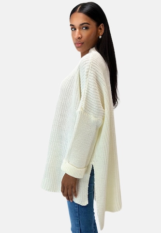 Elara Pullover i hvid