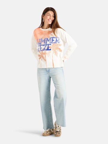 Sweat-shirt 'BreezeL' LIEBLINGSSTÜCK en blanc