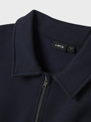 NAME IT Sweatshirt i blå