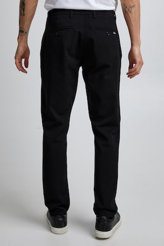 !Solid Tapered Chino Pants 'TOFred' in Black