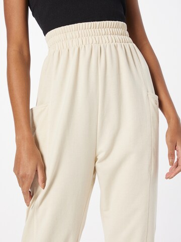 Tapered Pantaloni di ROXY in beige