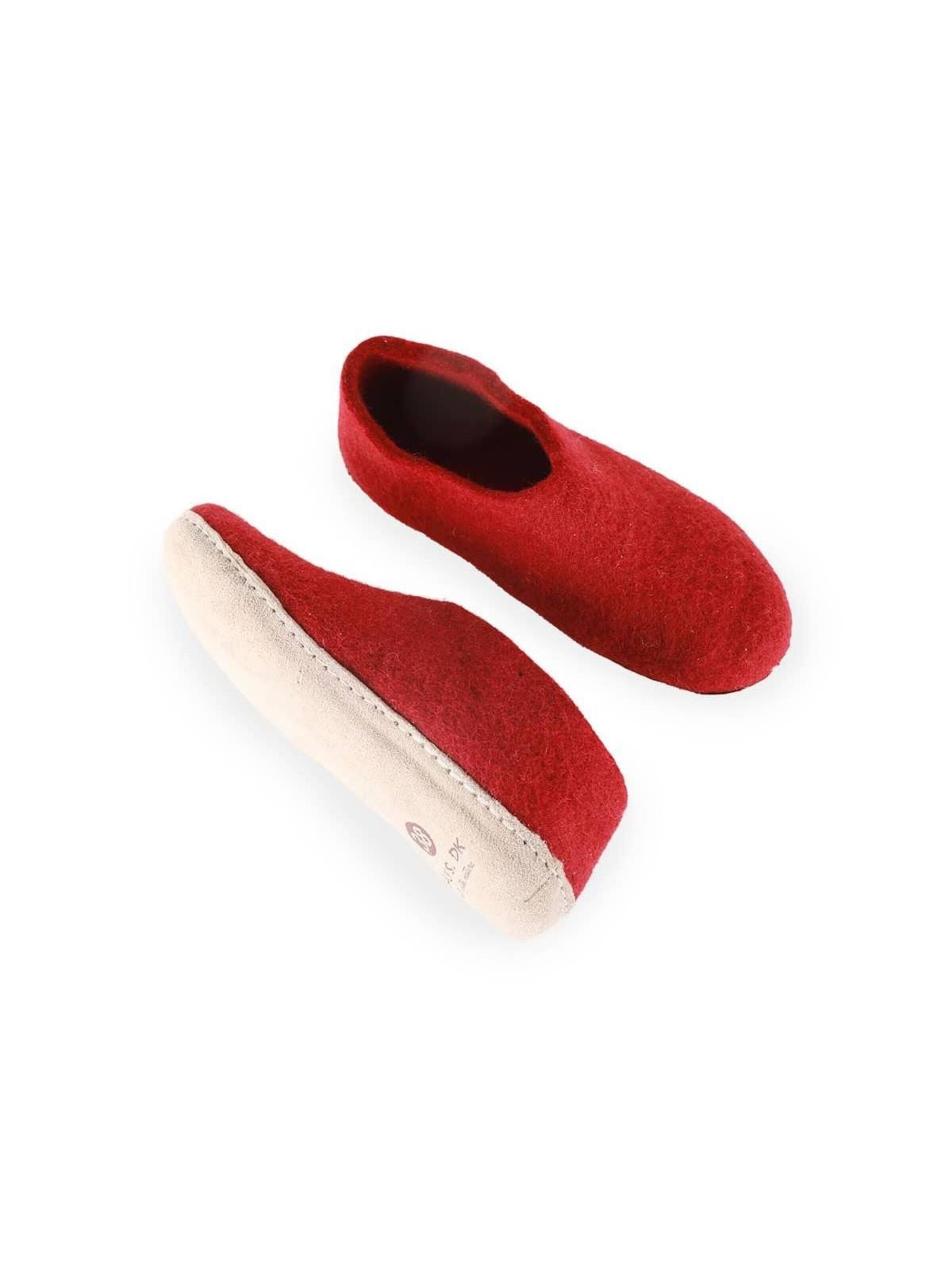 SHUS walk with nature Huisschoenen 'Uldhjemmesko (100% ren uld) - m/sål i skind - Dansk Design fra SHUS' in Rood