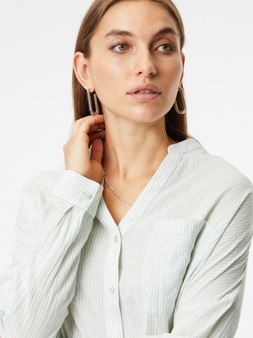 VERO MODA Blouse in Groen