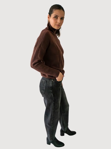 WEARABLE STORIES Sweater 'Gabriella' in Brown