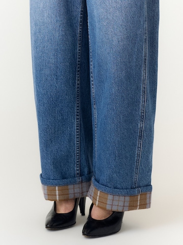 YAS Barrel Jeans 'YASLua' in Blue