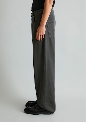 Marc O'Polo DENIM Loosefit Jeans in Groen