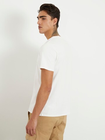 GUESS T-Shirt in Weiß